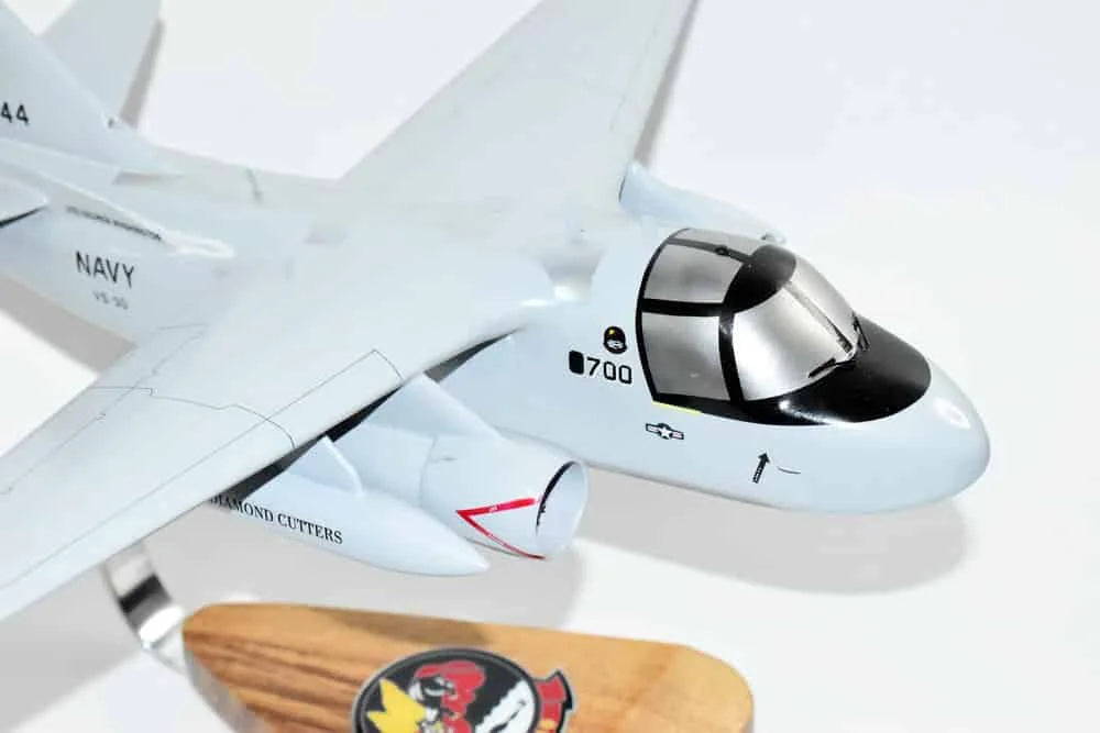 Lockheed Martin® S-3B Viking (2000) VS-30 Diamond Cutters Mahogany Model, 1/46th I740120