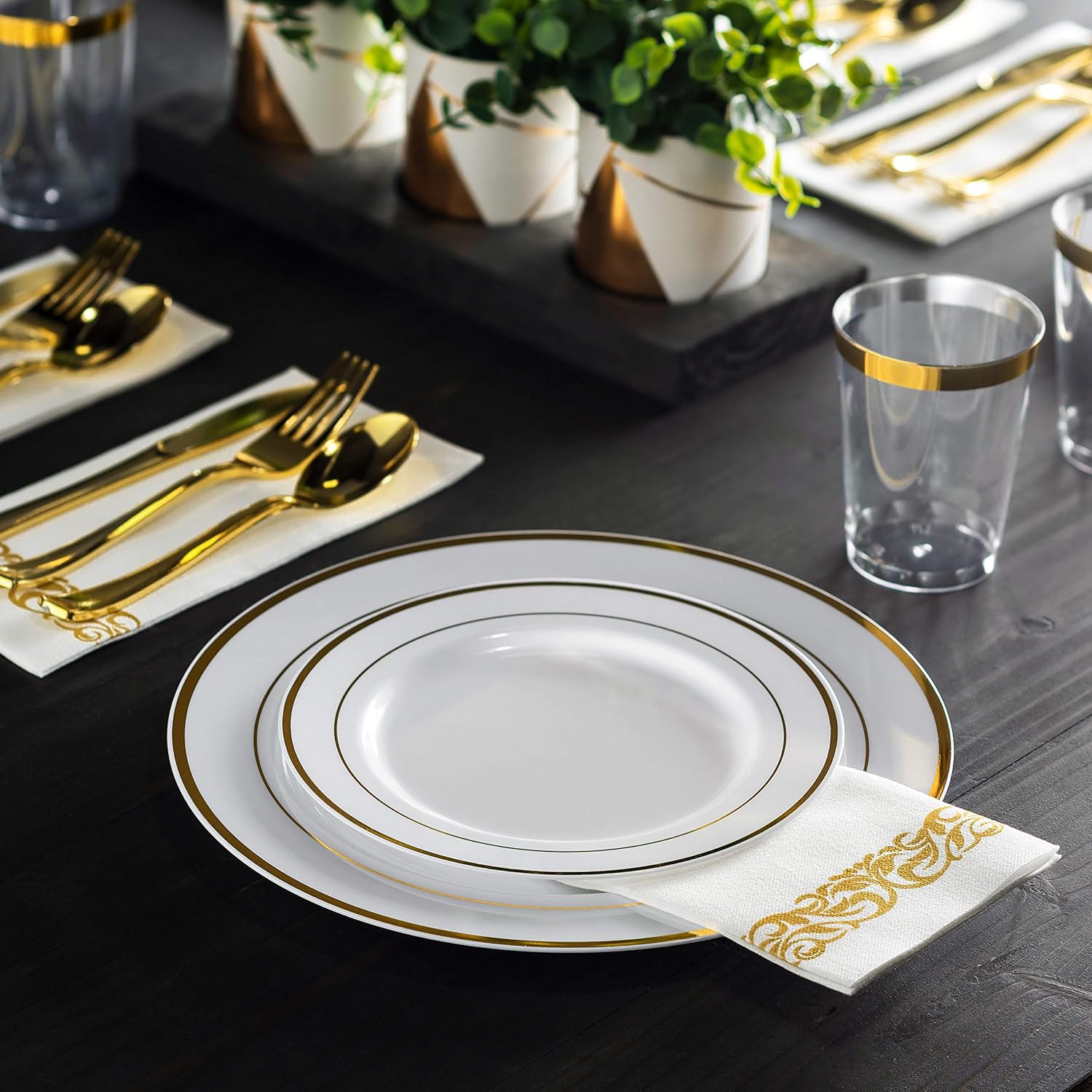 Munfix 100 Piece Plastic Party Plates White Gold Rim, 10.25 Inch Dinner and 7.5 Inch Dessert Plates G138110
