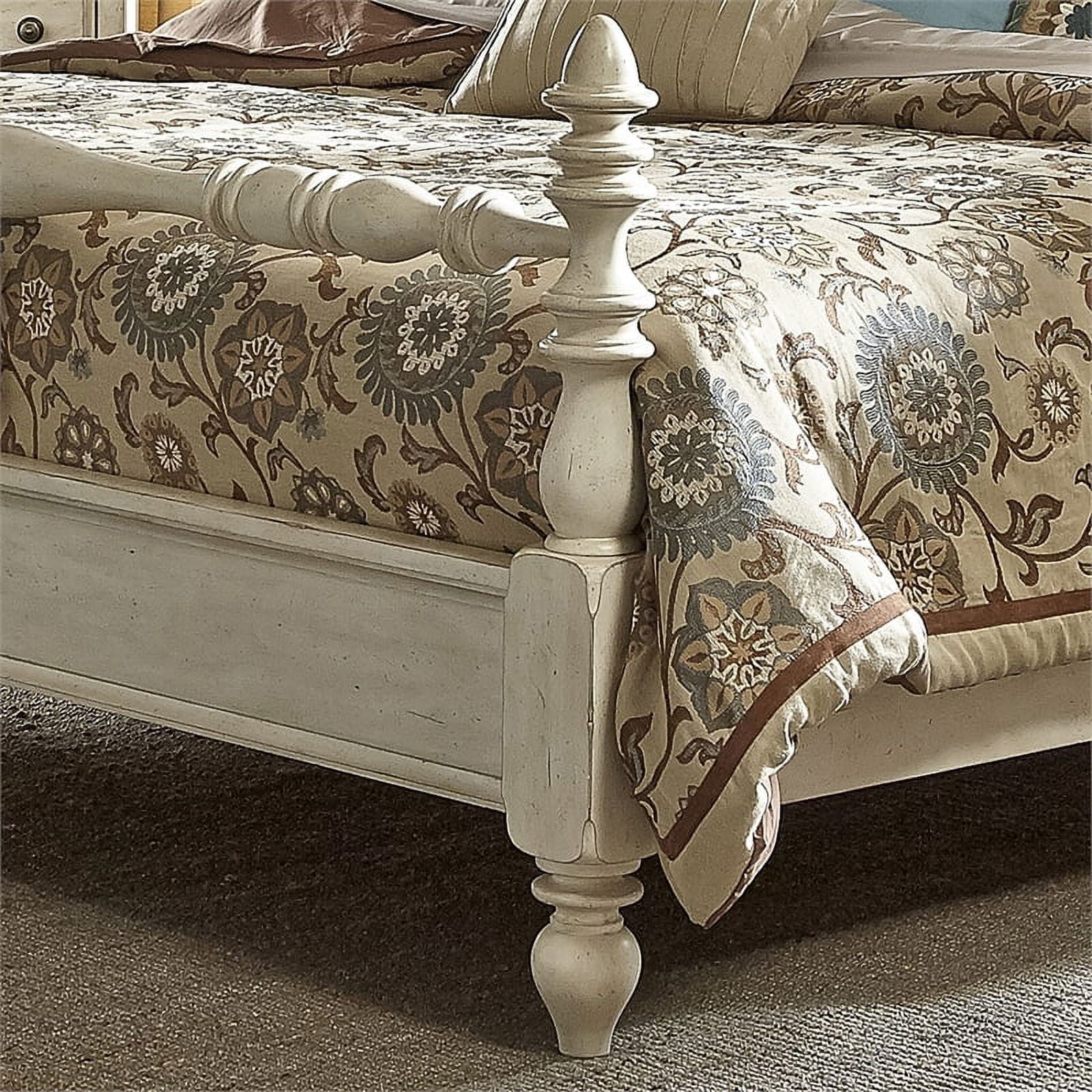 Liberty Furniture Queen Poster Bed W840973