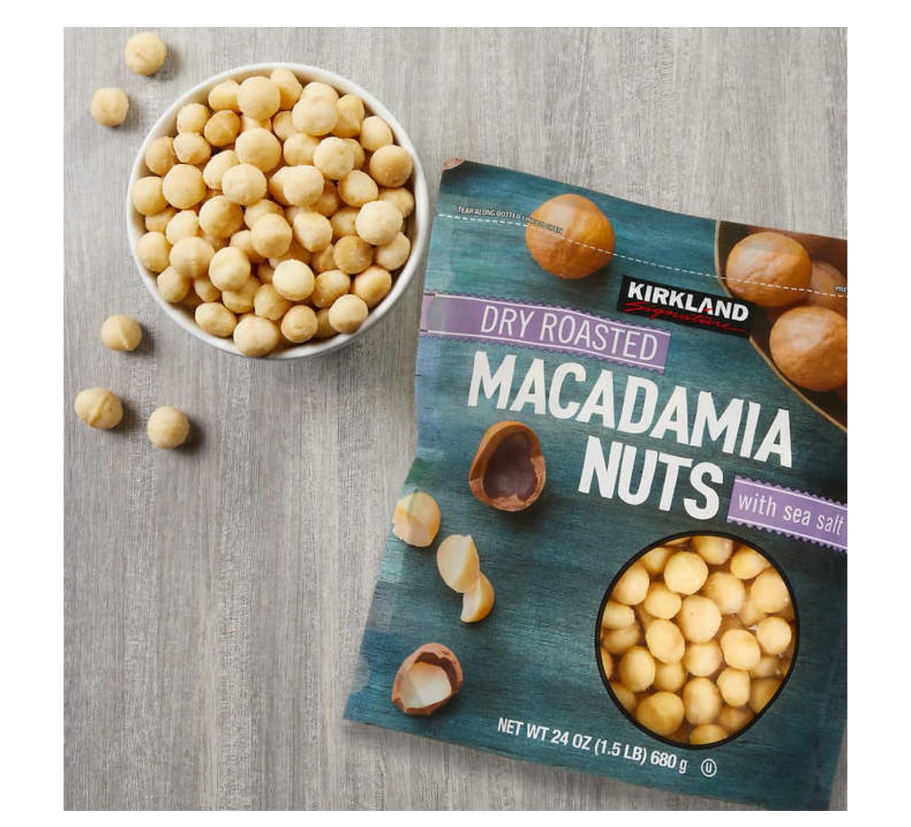 Kirkland Signature Dry Roasted Macadamia Nuts, 1.5 lbs V539