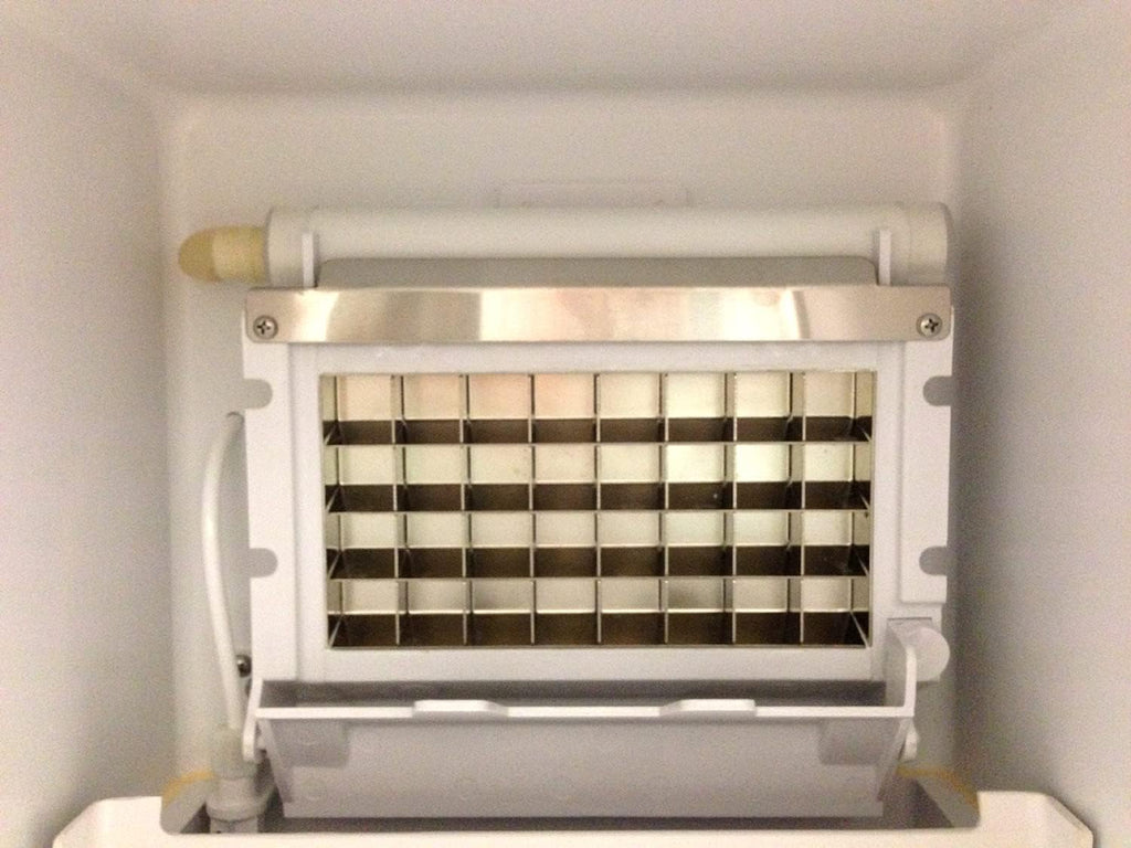 SPT IM-60YUSA 50LBS Stainless Steel Under-Counter Ice Maker F9092