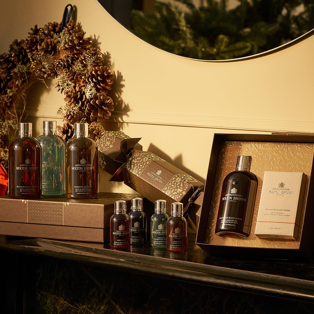 Molton Brown Woody & Aromatic Body Care Gift Set R67286