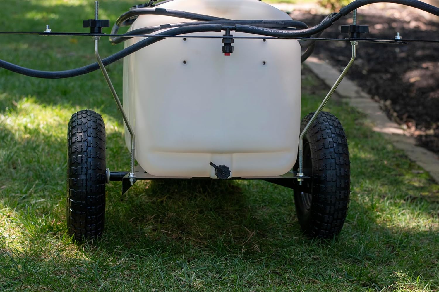 Tow-Behind 25 Gallon Sprayer W201